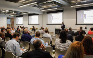 Phoenix Mayor Greg Stanton joined Curtis Reed of JPMorgan Chase and other members of the Metro Phoenix Export Alliance to announce new export assistance programs, which will be administered by the nonprofit organization, Partnership for Economic Innovation