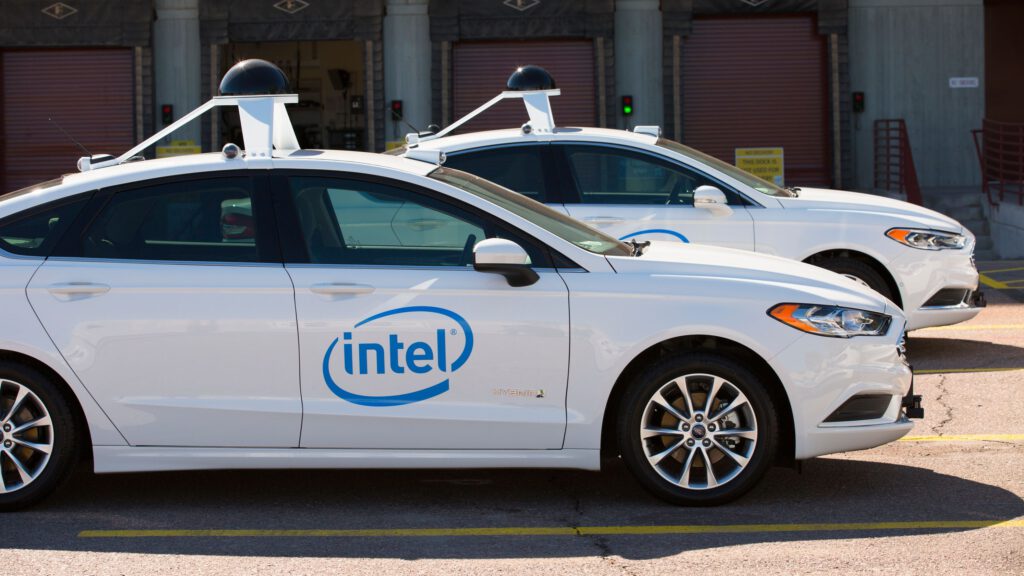 Arizona is a top tech city and is home to the Institute for Automated Mobility, a new consortium of private sector companies, public officials and university research faculty that will collaborate on state-of-the-art research in Arizona.