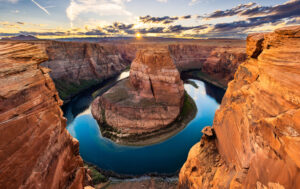 This quarter we’re excited to highlight Greater Phoenix's nature scenes and diverse architecture in an exhibition themed “Arizona Landmarks & Architecture.”